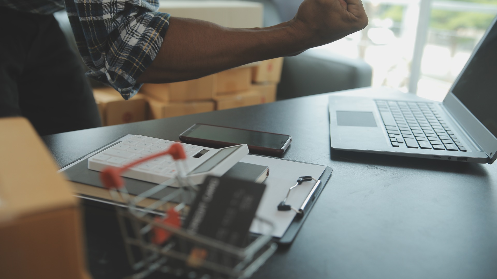 Ferramentas essenciais para gerir uma loja online de forma eficiente: 5 Passos para Dominar as Vendas Online