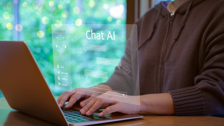 Como aparecer nos resultados do ChatGPT e Google AI Overviews: guia GEO e AEO